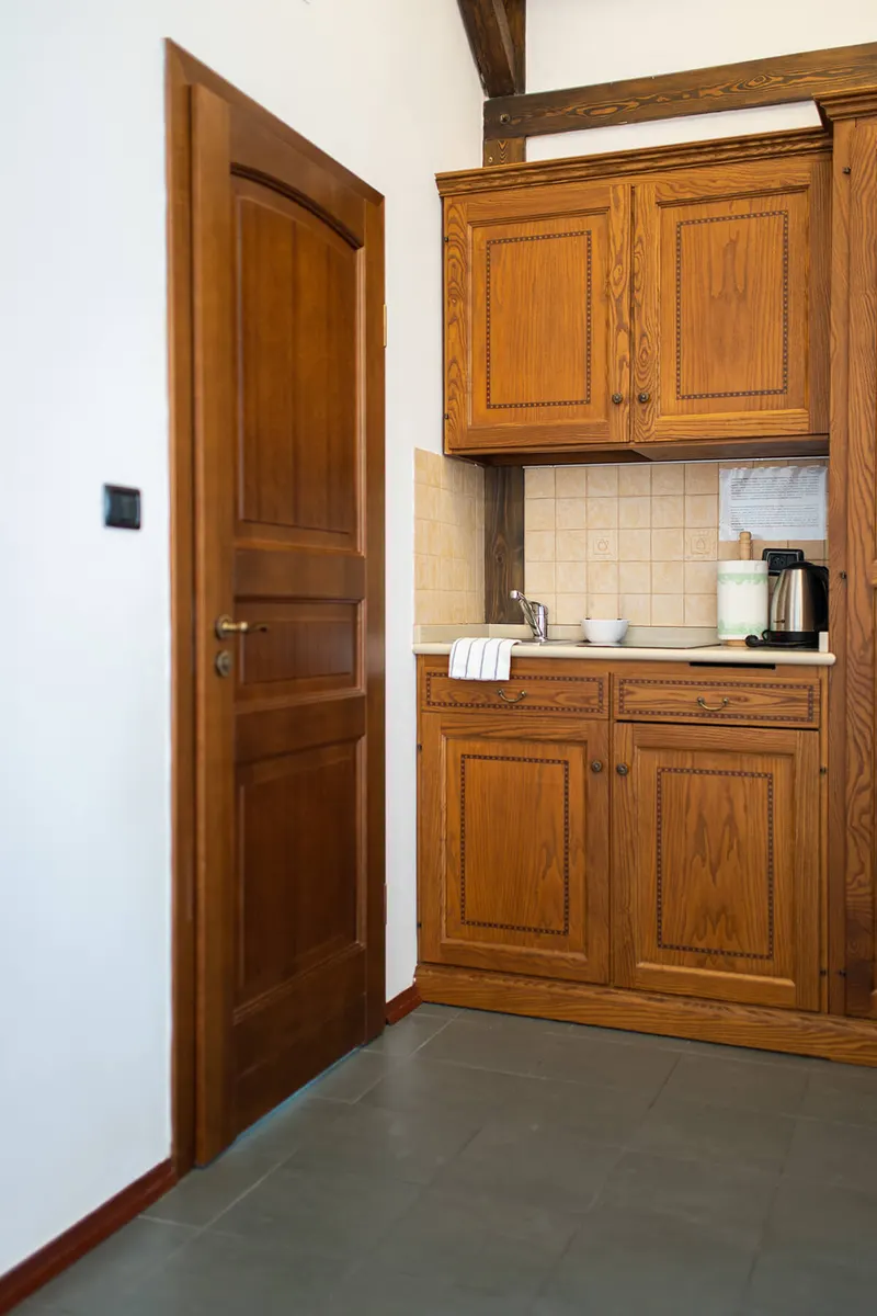 Cocina americana con muebles de madera — Deluxe Premium, Hornigold